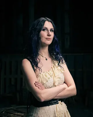 Storm Seeker Fabi Portrait Web